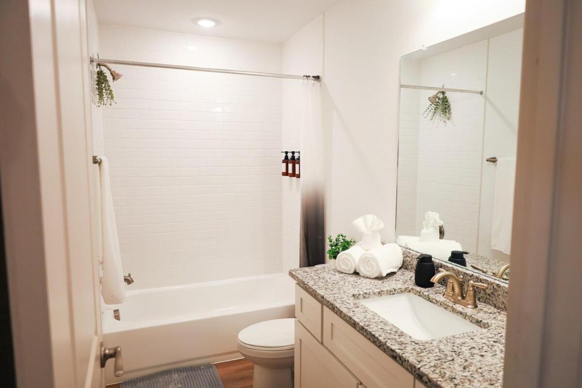 New By Lackland & Seaworld Holiday home San Antonio